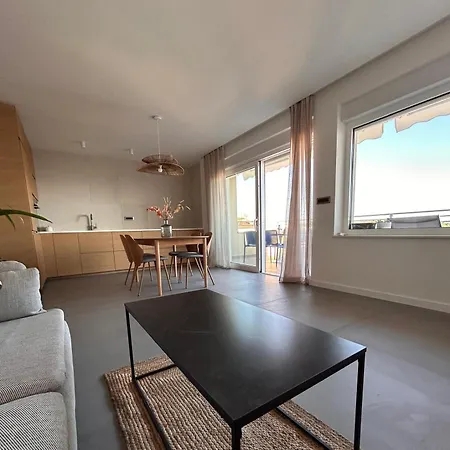 Marica アパート マカルスカ